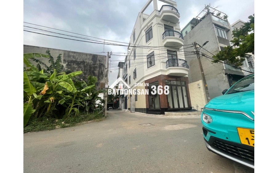 7 tỷ 2 - 100m ngang hơn 8m nhà 3 tầng kiên cố sát Vạn Phúc City - HẺM XE HƠI TỚI CỬA